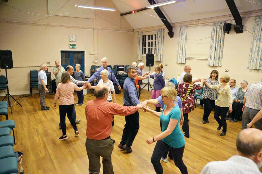 Roving Caller & Club Dancers